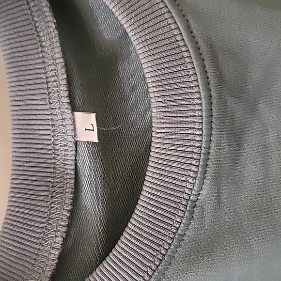 Sweatshirt NIP - Picture 5 of 6